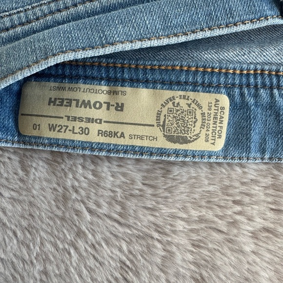 DIESEL R-LLOWLEEH SLIM BOOTCUT LOW WAIST JEANS - Picture 7 of 7